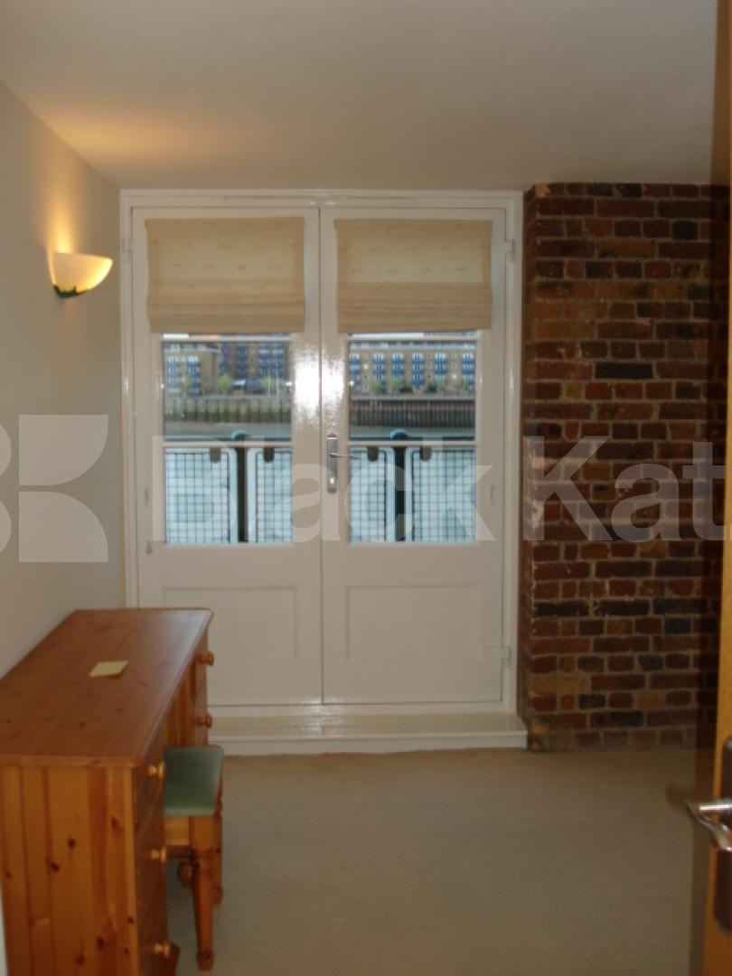 			NEW INSTRUCTION, 2 Bedroom, 1 bath, 1 reception Apartment			 Globe Wharf, Rotherhithe Street, Rotherhithe